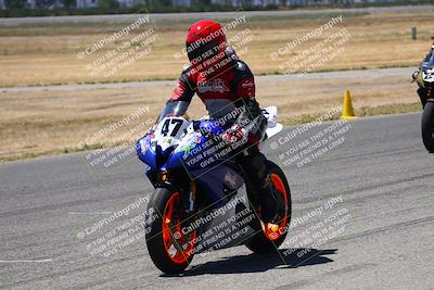 media/Aug-13-2023-CRA (Sun) [[1cfc37a6fb]]/Race 11 600 Superbike/Grid Shots/